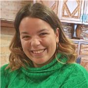 Profesora con un Doble Grado en Humanidades y Magisterio de Educación Primaria.